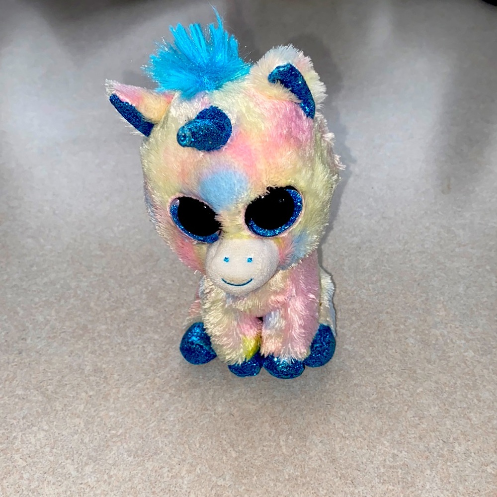 Ty Beanie Boo “Blitz” the Unicorn